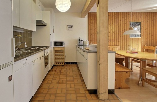 Champery Apartment | Nice apartement with 2 bedrooms, balcony, external parking space and wifi at 500 meters from the cab