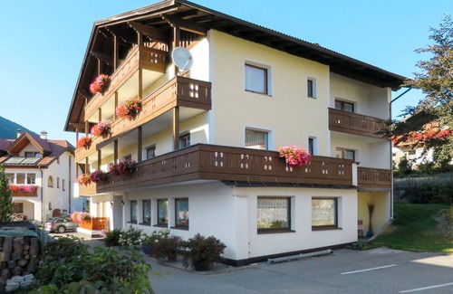St. Valentin auf der Haide Apartment | Nice apartment for 6 people with WIFI, TV, balcony and pets allowed