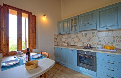 Monteroni d'Arbia Apartment | Nice apartment for 2 guests with pool, WIFI, panoramic view and parking, close to Siena