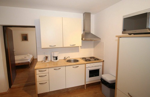 Muhldorf Apartment | Nice apartment for 8 guests with WIFI, TV, balcony and parking