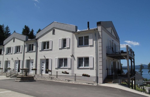 Lojzova Paseka Apartment | Nice apartment for 4 guests with WIFI, TV, balcony and pets allowed