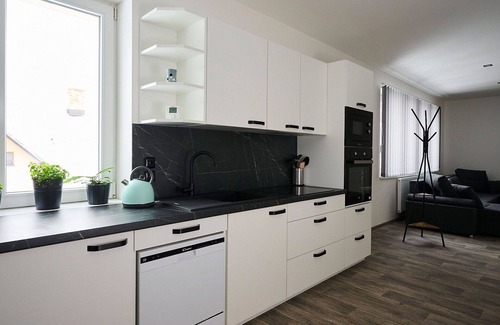 Desna Apartment | Nice apartment for 6 guests with WIFI, pool, TV, patio and parking
