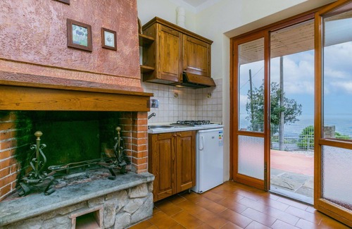 San Baronto Apartment | Nice apartment for 2 guests with pool, WIFI, TV, terrace and pets allowed