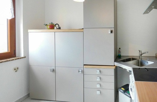 Lichtenstein Apartment | Nice apartment for 2 guests with WIFI, TV, patio, pets allowed and parking