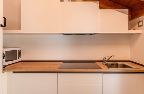 Mezzegra Apartment | Nice apartment for 2 people with A/C, WIFI, TV, balcony and parking