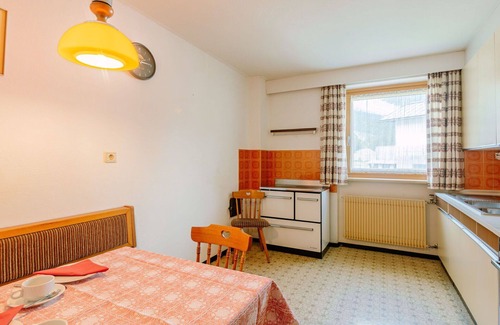 Solda Apartment | Nice apartment for 3 guests with WIFI, terrace, pets allowed, panoramic view and parking