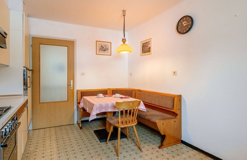 Solda Apartment | Nice apartment for 3 guests with WIFI, terrace, pets allowed, panoramic view and parking