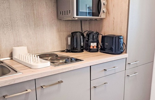 Strobl Apartment | Nice apartment for 3 people with A/C, WIFI, TV and balcony