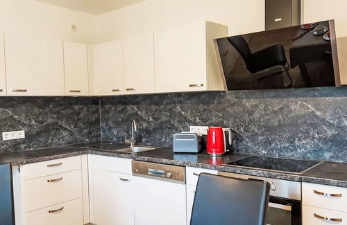 Steinheim Apartment | Nice apartment for 4 guests with WIFI, TV, terrace and parking