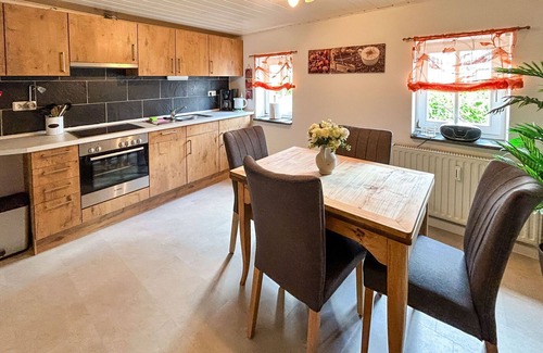 Grossschoenau Apartment | Nice apartment for 4 guests with WIFI, TV, patio and pets allowed
