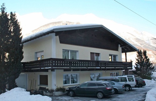 Pians Apartment | Nice apartment for 4 guests with WIFI, TV, patio, pets allowed, panoramic view and parking