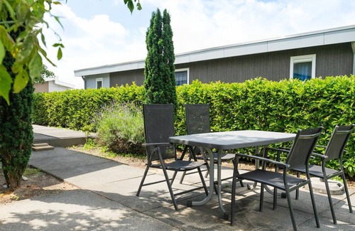 Strijensas Apartment | Nice apartment for 4 people with WIFI, TV, terrace and parking