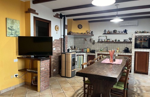Artallo Apartment | Nice apartment for 4 people with A/C, WIFI, TV and patio