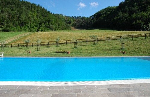 Marradi Apartment | Nice apartment for 4 people with WIFI, pool, TV, pets allowed, panoramic view and parking