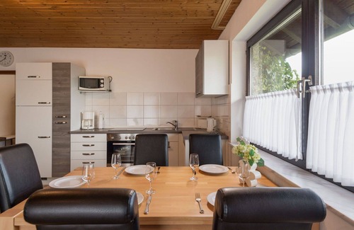 Immerath Apartment | Nice apartment for 5 people with WIFI, TV, terrace and pets allowed