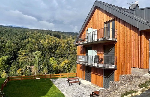 Dolni Morava Apartment | Nice apartment for 5 people with WIFI, TV, terrace, panoramic view and parking