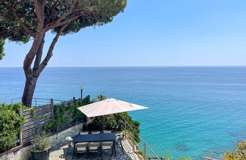 Varazze Apartment | Nice apartment for 6 guests with A/C, WIFI, TV, patio and parking