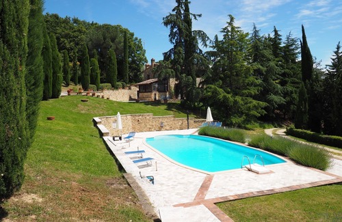 Volterra Apartment | Nice apartment for 6 people with WIFI, pool, panoramic view and parking, close to San Gimignano