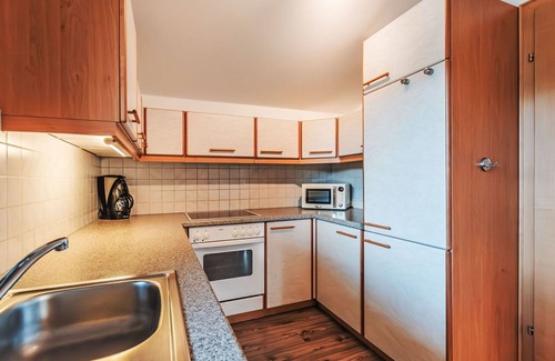 Goldegg Apartment | Nice apartment for 8 people with WIFI, pool, TV, balcony and pets allowed
