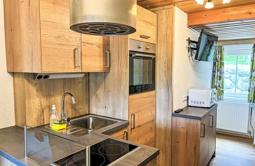 Donnersbach Apartment | Nice apartment for 6 people with WIFI, TV, patio, pets allowed and parking