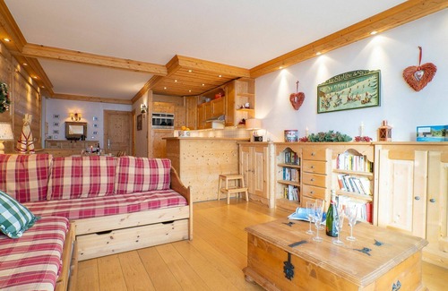 Tignes Apartment | Nice apartment for 8 people with WIFI, TV and balcony