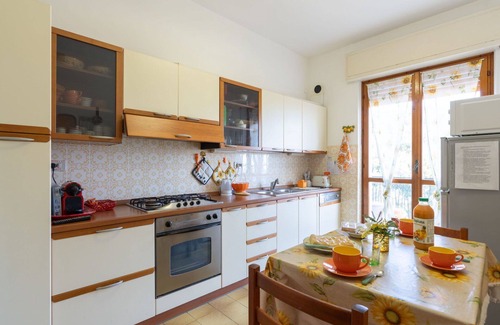 Laigueglia Apartment | Nice apartment for 6 people with A/C, WIFI, terrace, pets allowed and panoramic view
