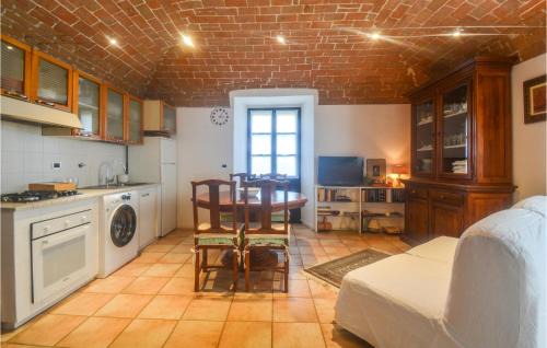 Monastero Bormida Apartment | Nice Apartment In Monastero Bormida With Kitchen