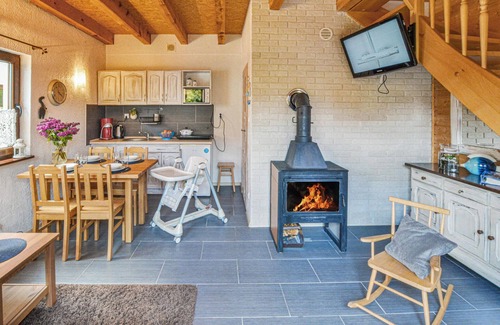 Dabki Apartment | Nice apartment in Bobolin with WiFi