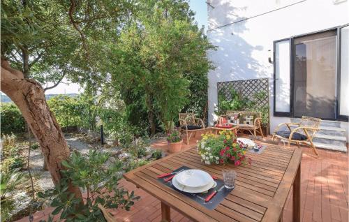 Ferrandina Apartment | Nice Apartment In Ferrandina With Wifi