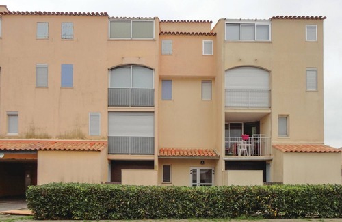Gruissan Apartment | Nice apartment in Gruissan with kitchen
