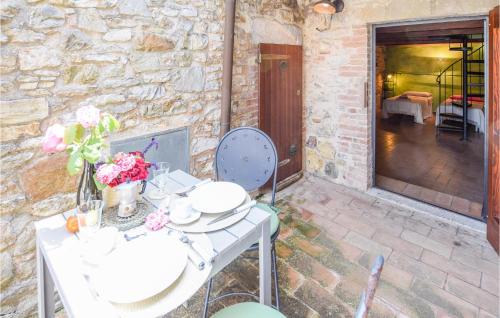 Semproniano Apartment | Nice Apartment In Loc Scalabrelli