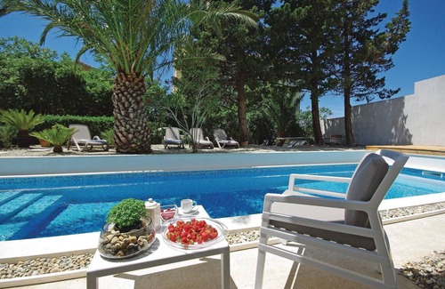 Bidol Apartment | Nice apartment in Makarska