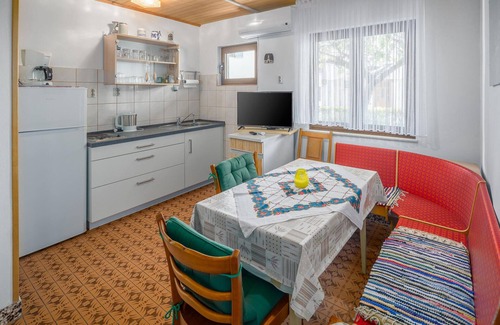 City Center Apartment | Nice apartment in Porec with WiFi