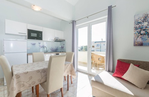 Povljana Apartment | Nice apartment in Povljana