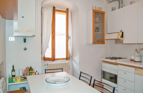 Pietralunga Apartment | Nice apartment in the historic center of the village, overlooking the hills