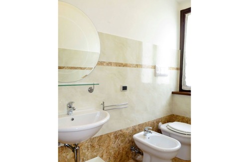 Caprarola Villa | Nice apartment in villa for 3 people with WIFI, pool, TV, terrace, pets allowed and parking