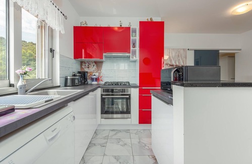 Mali Iz Apartment | Nice apartment in Veli Iz