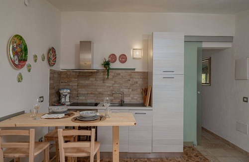 Eden Beach Villa | Nice apartment in villa for 3 people with A/C, pool, WIFI, TV, patio and parking