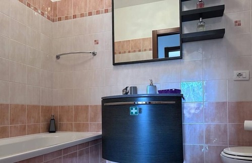 Sermoneta Apartment | Nice aprtment up to 4 guests just 35 min from Rome. 20 min from sea