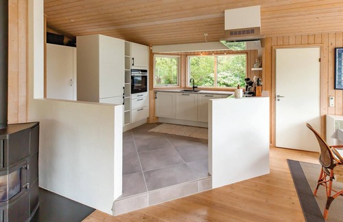 Boeslunde House | Nice big and well furnished cottage close to the wonderful bathing beach.