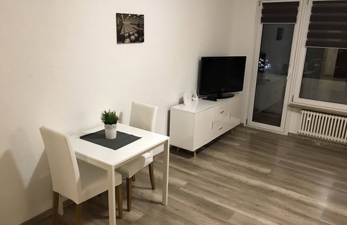 Sindelfingen Apartment | Nice centrally located apartment near Daimler