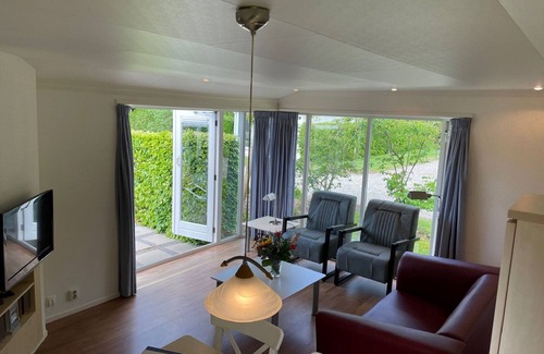 Elst Ski Chalet | Nice chalet, covered terrace and in nature reserve