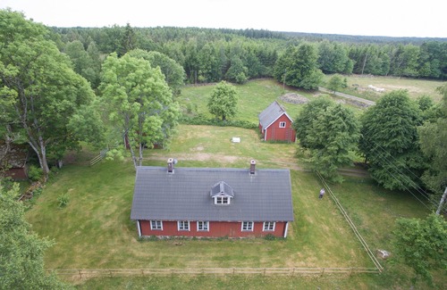 Lonsboda House | Nice cottage near the forest, with fantastic bathing in mountain caves