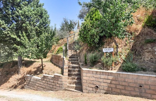 Ficulle House | Nice cottage on the hillside with pool and beautiful view.