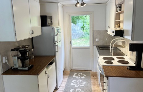 Byxelkrok House | Nice cottage with pool and sea view near Byxelkrok | SE04051