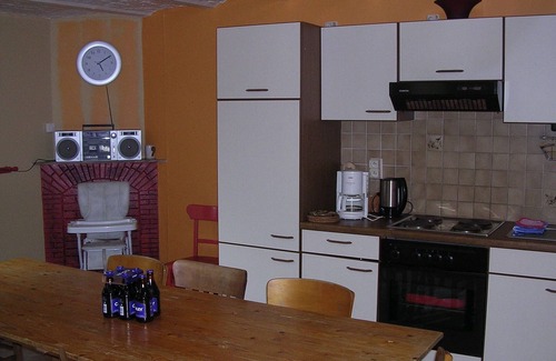 Couvin Cottage | Nice gîte with private garden in Brûly-de-Pesche