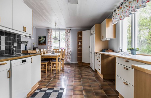 Byholma Ski Chalet | Nice holiday home in Grimshult with proximity to Lidhult in Sm&aring;land |SE06009