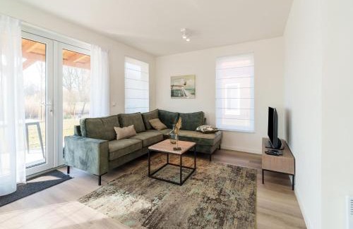 Municipality of Nissewaard House | Nice holiday home with sauna near a lake
