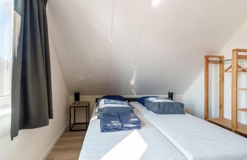 Municipality of Nissewaard House | Nice holiday home with sauna near a lake