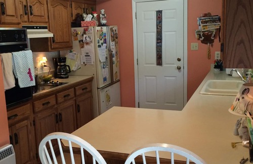 Granger House | Nice home 4 Mi from the stadium and close to mall